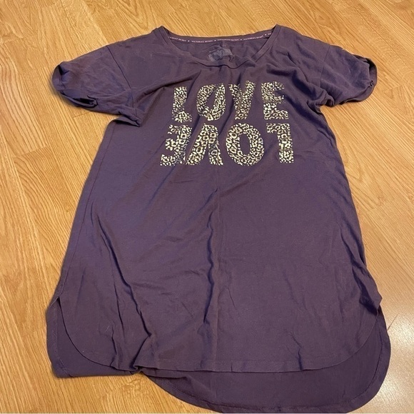Victoria’s Secret Purple Tshirt small - Picture 2 of 4